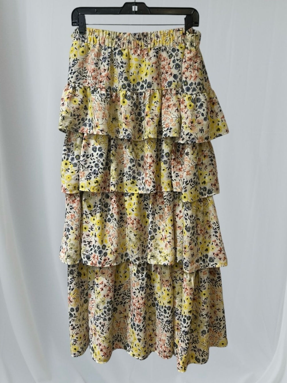 Cato Tiered A-Line Floral Skirt in Yellow, Peach & Black on Cream size 18/20